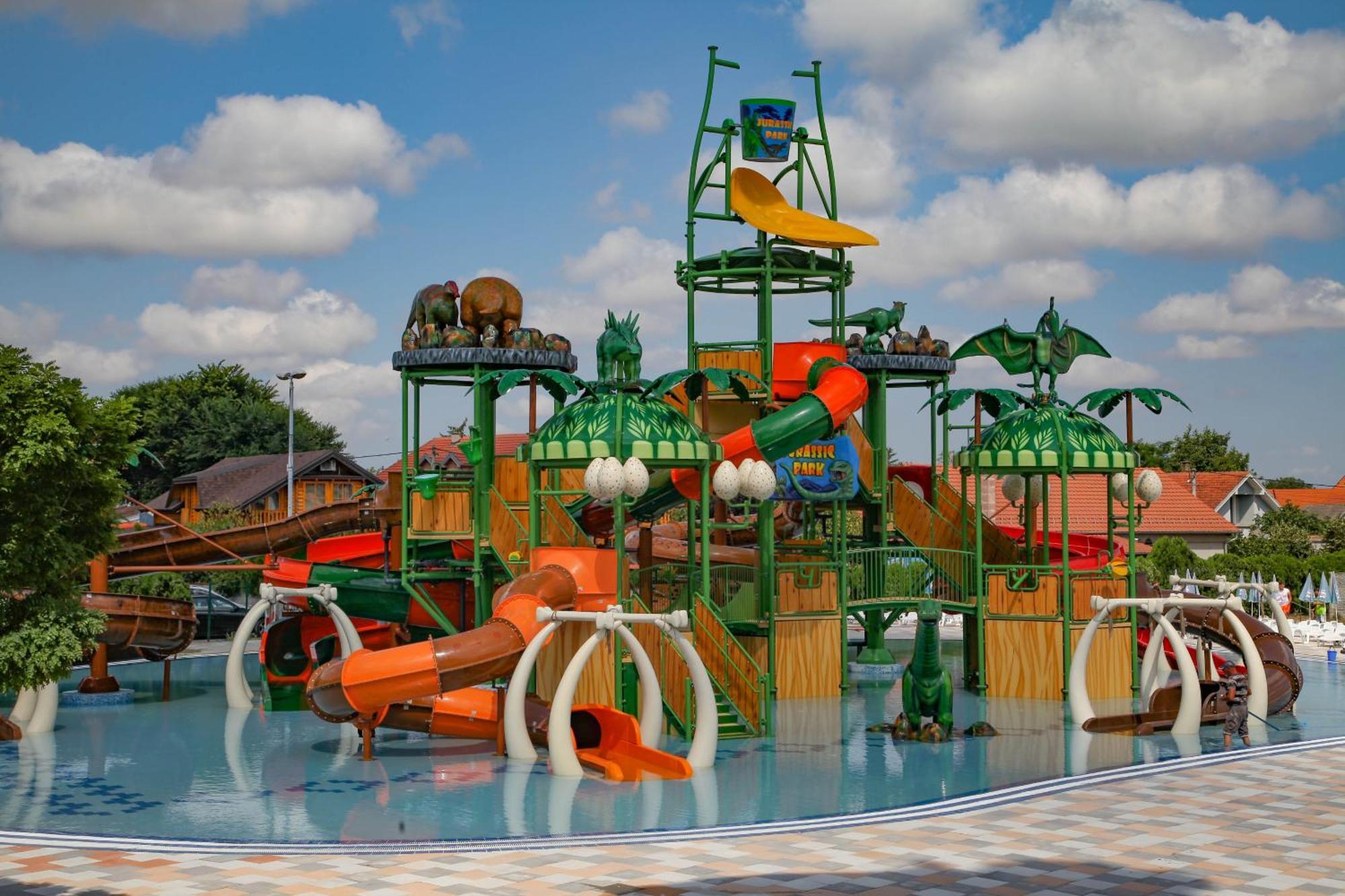 S Club Resort Hotel Aqua Park And Spa Beograd Bagian luar foto